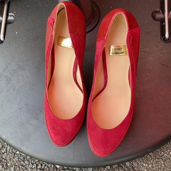 Shoes - Picture 4 of 4